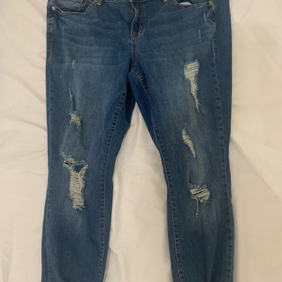 Torrid ankle skinny factory distressed jeans size 16R - Picture 2 of 12